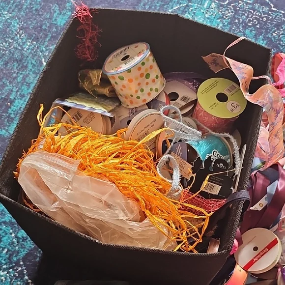 Colorful Ribbon Collection..Lot - Picture 3 of 9